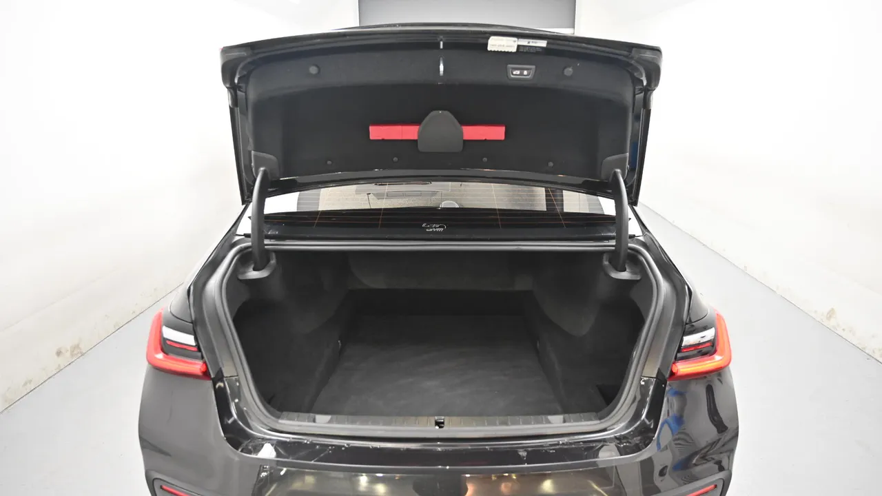 BMW 7er — miniaturë 19