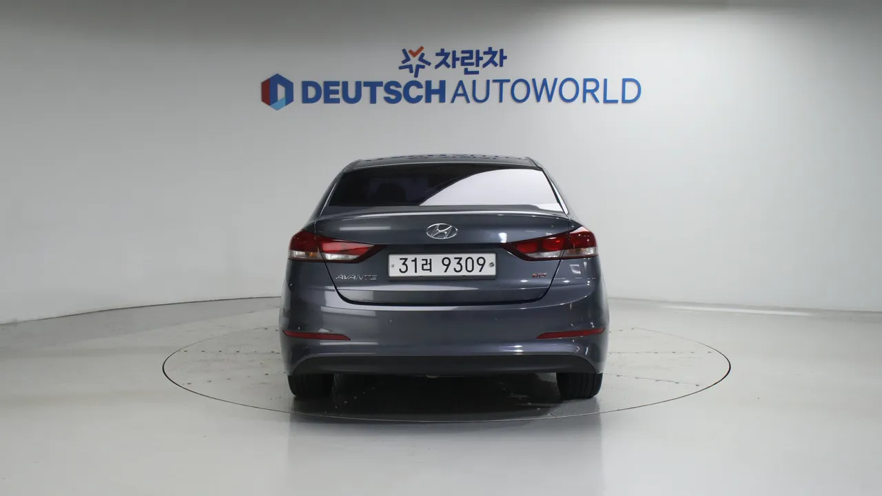 Hyundai Avante — miniaturë 4
