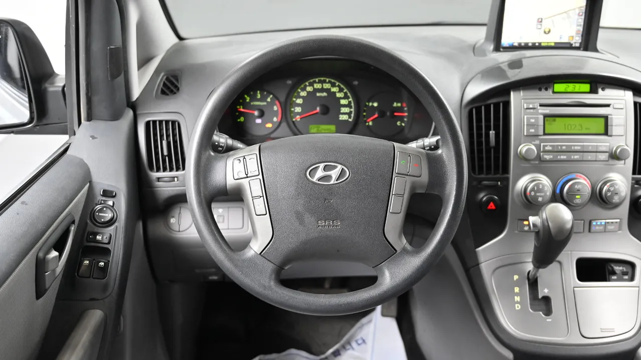 Hyundai Starex — miniaturë 13