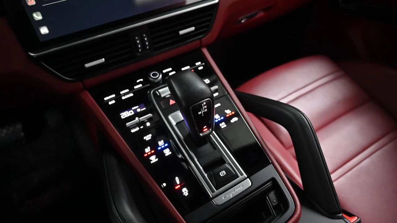Porsche Cayenne — miniaturë 9
