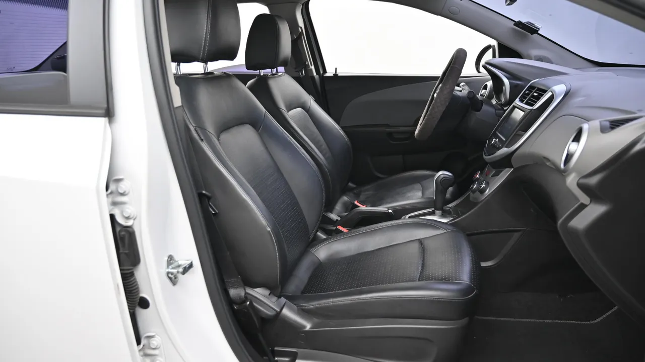 Chevrolet (GM Daewoo) The New Aveo Sedan 1.4 Turbo LS