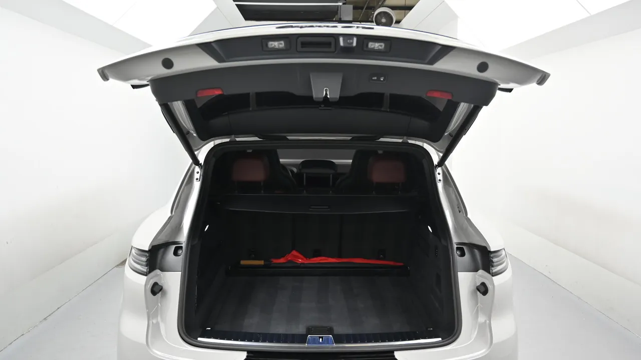 Porsche Cayenne — miniaturë 19