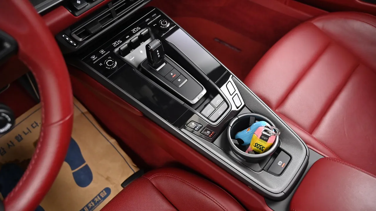 Porsche 911 — miniaturë 9