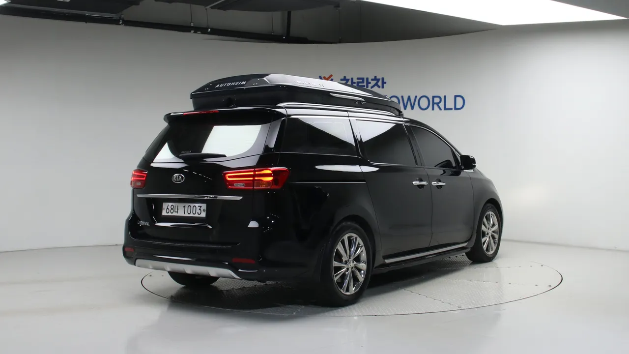 Kia Carnival — miniaturë 2