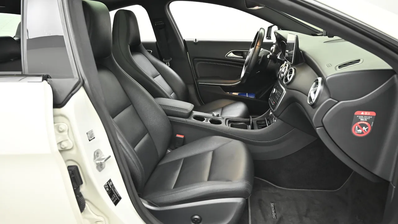 Мерседес CLA-Класс C117 CLA200 CDI 4MATIC