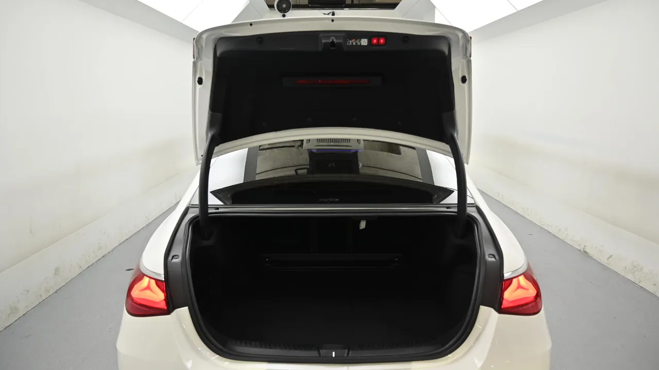 Mercedes-Benz E-klasse — miniaturë 19