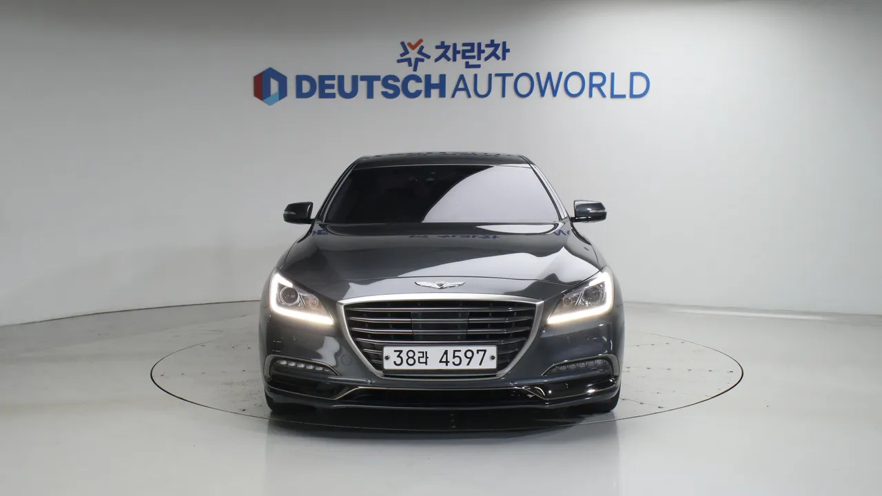 Genesis G80 — miniaturë 3