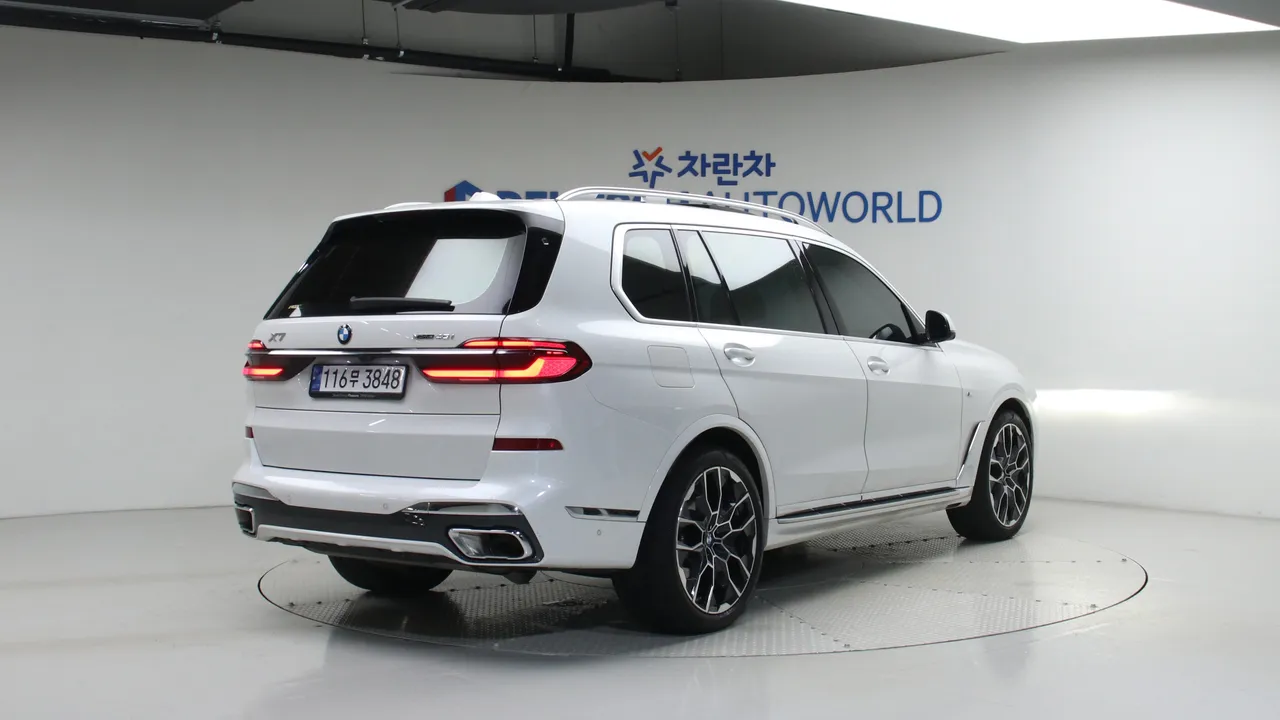 BMW X7 — miniaturë 2