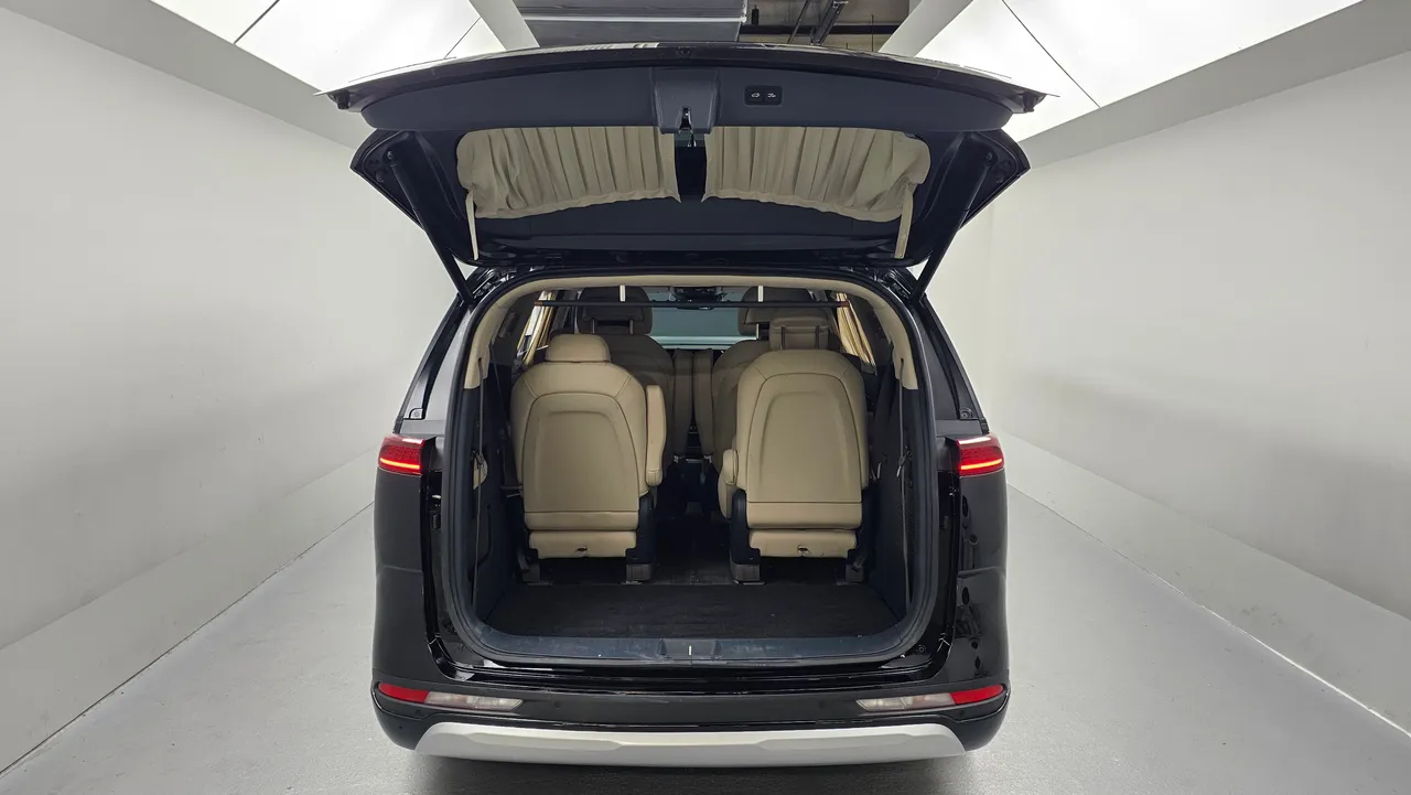Kia Carnival — miniaturë 46