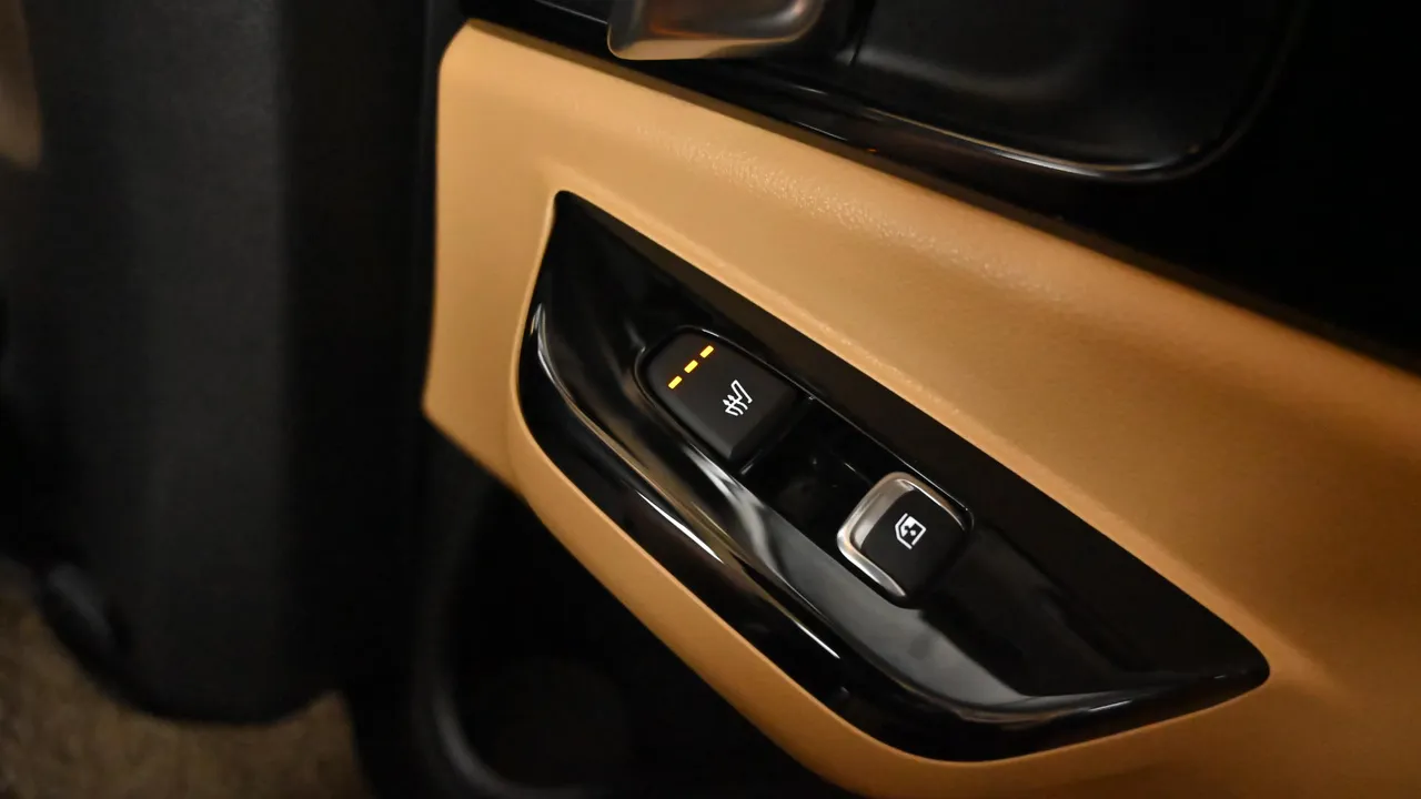 Kia Carnival — miniaturë 16
