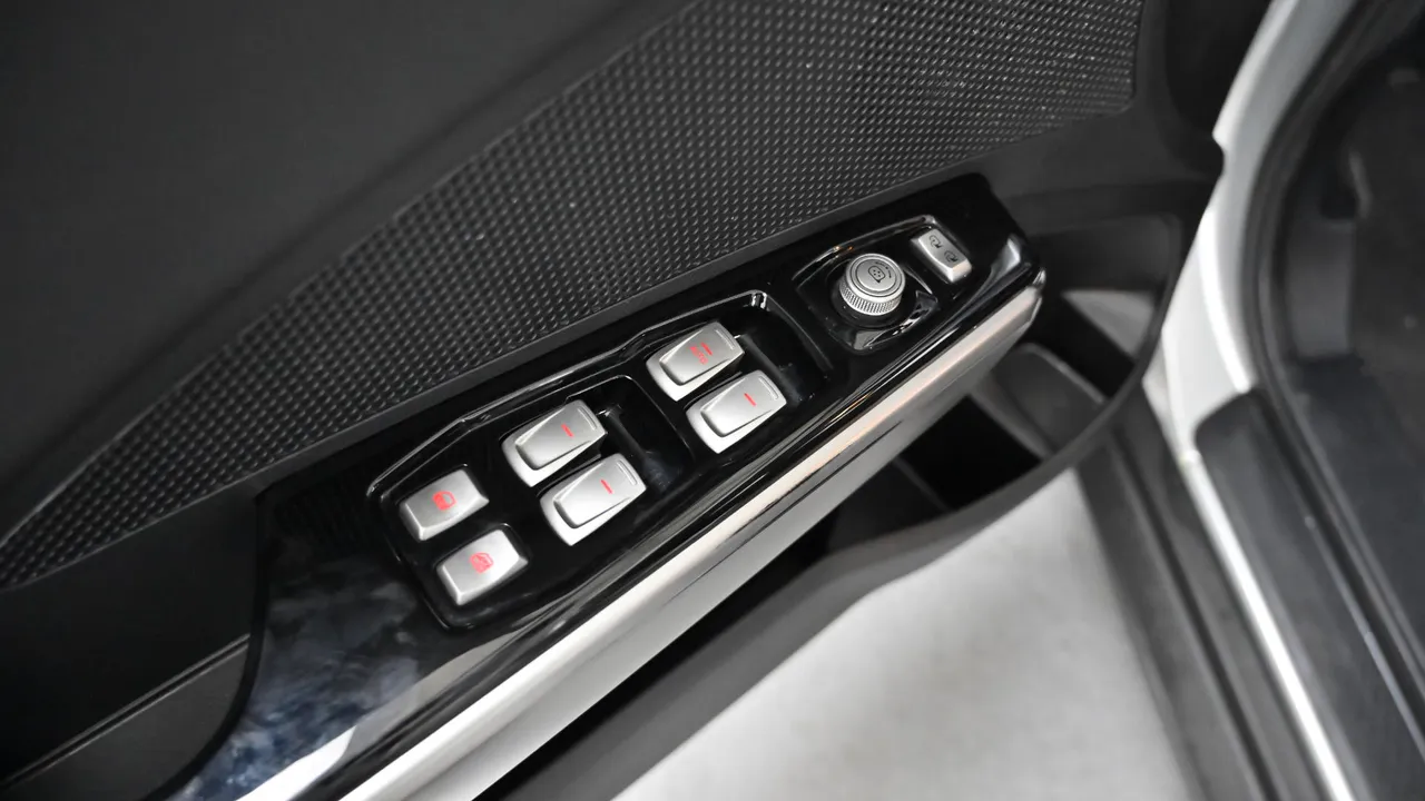 SsangYong Tivoli — miniaturë 37