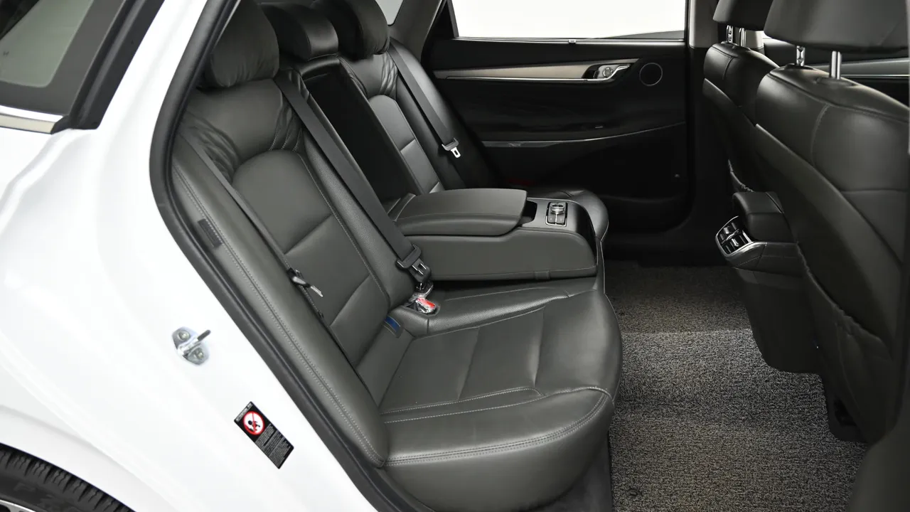 Hyundai Grandeur — miniaturë 12