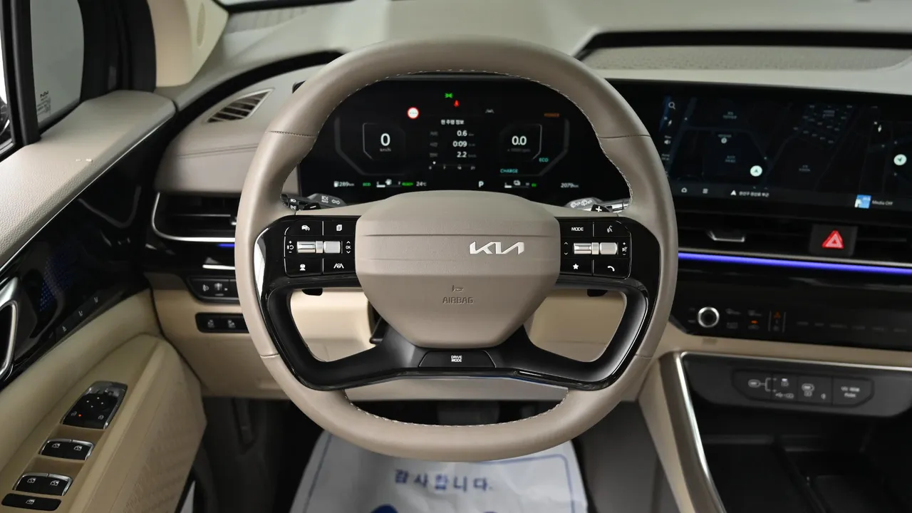Kia Carnival — miniaturë 13