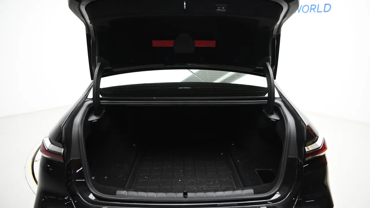 BMW 7er — miniaturë 29
