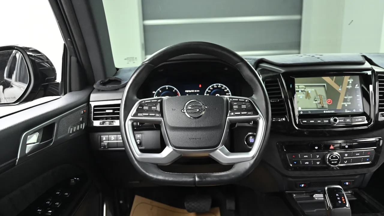 SsangYong Rexton — miniaturë 13
