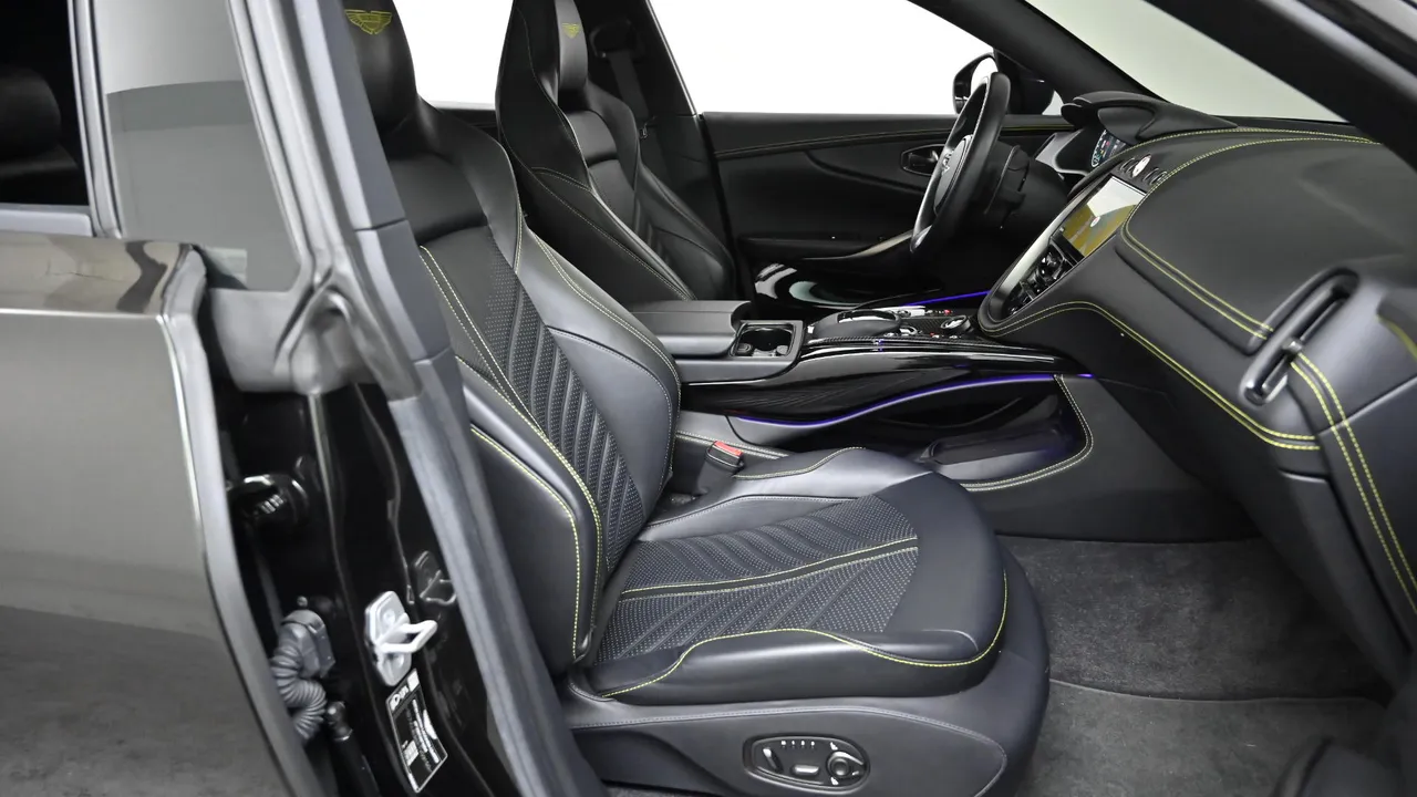 Aston Martin DBX — miniaturë 10