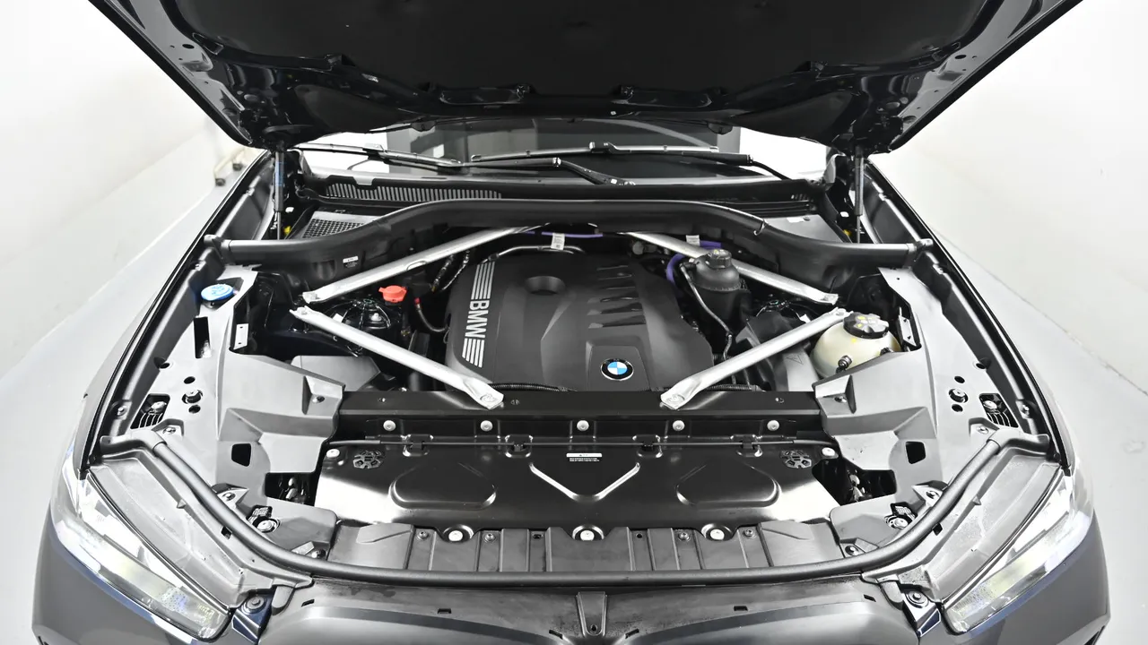 BMW X5 — miniaturë 6