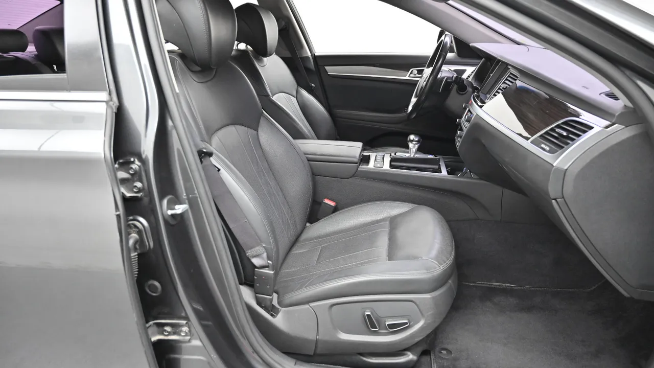 Genesis G80 — miniaturë 10
