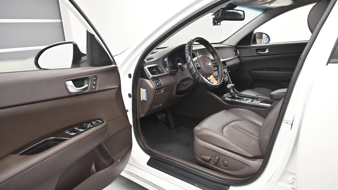 Kia K5 — miniaturë 11