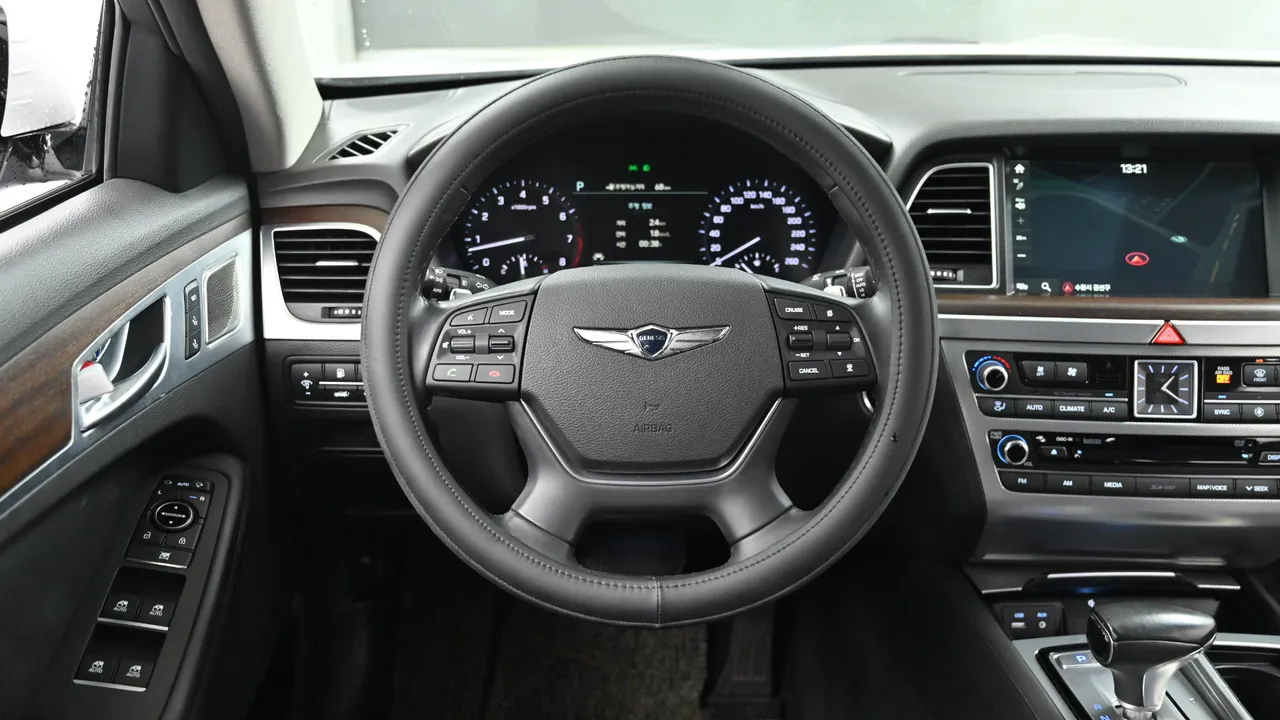 Genesis G80 — miniaturë 13