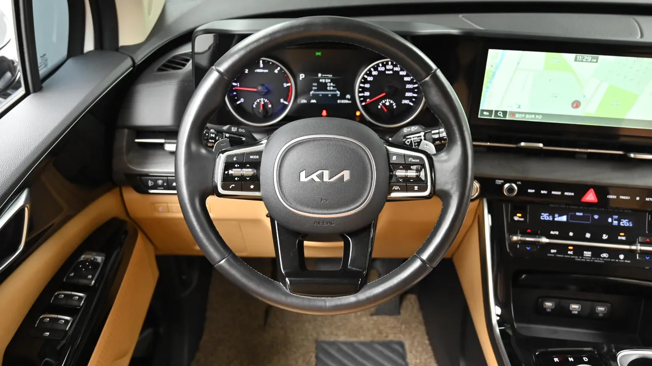Kia Carnival — miniaturë 13