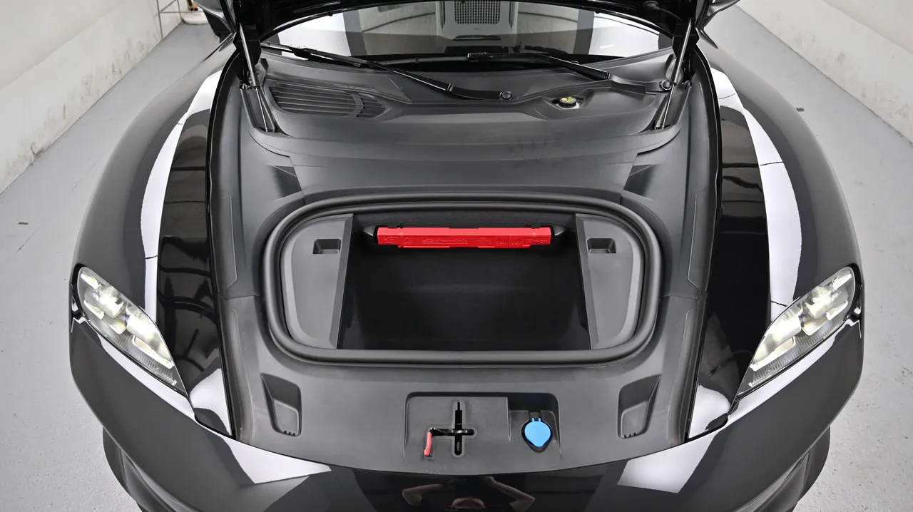 Porsche Taycan — miniaturë 6