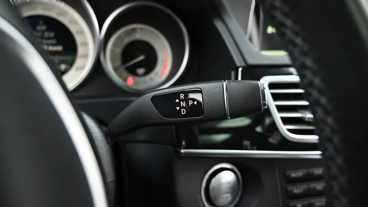 Mercedes-Benz E-klasse — miniaturë 9