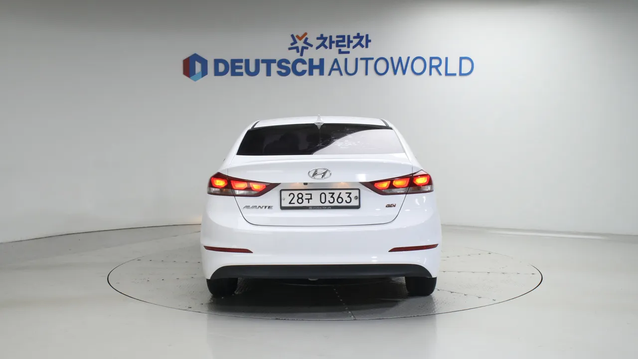 Hyundai Avante — miniaturë 4