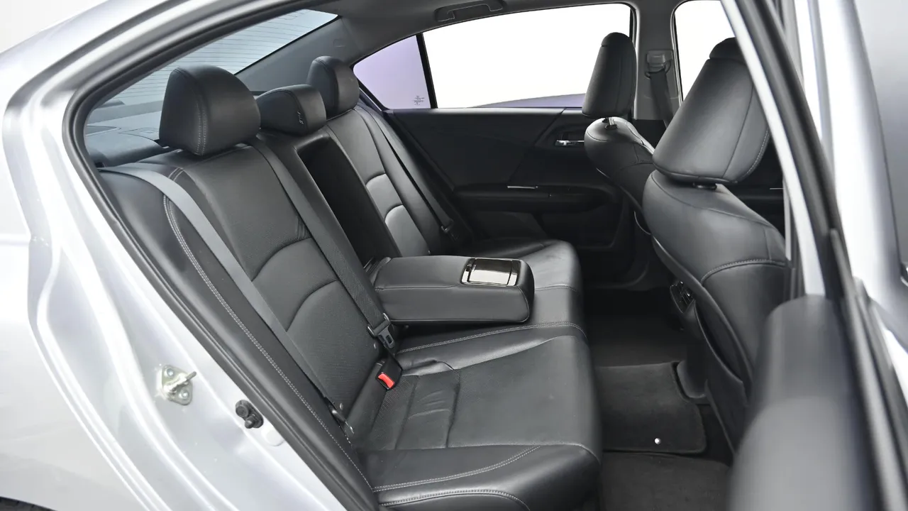 Honda Accord — miniaturë 12