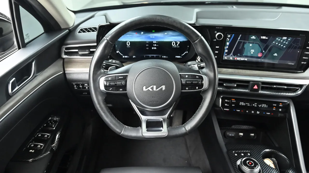 Kia K5 — miniaturë 13