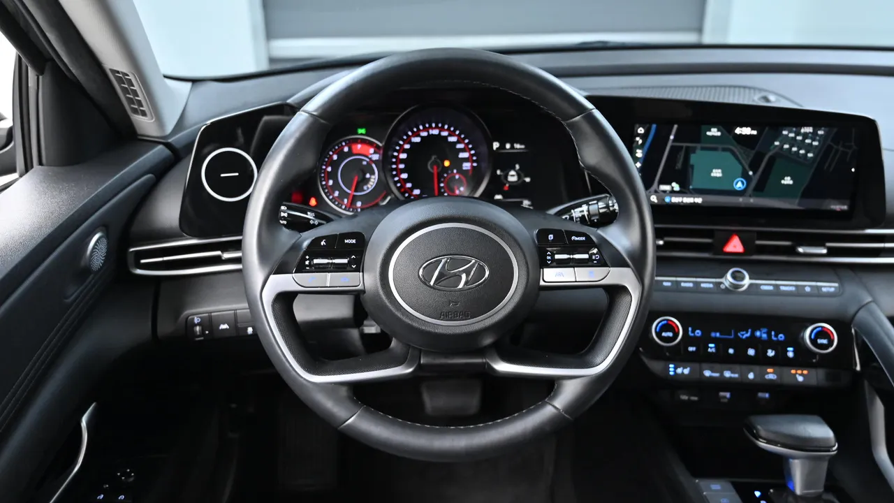 Hyundai Avante — miniaturë 13