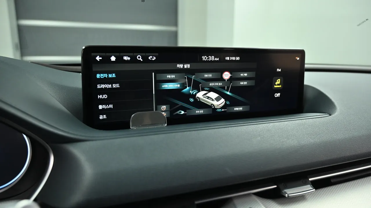 Genesis G80 — miniaturë 17