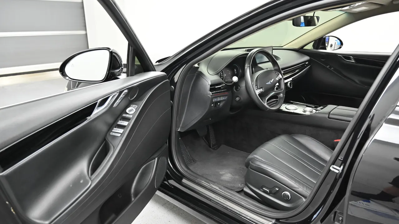 Genesis G80 — miniaturë 11