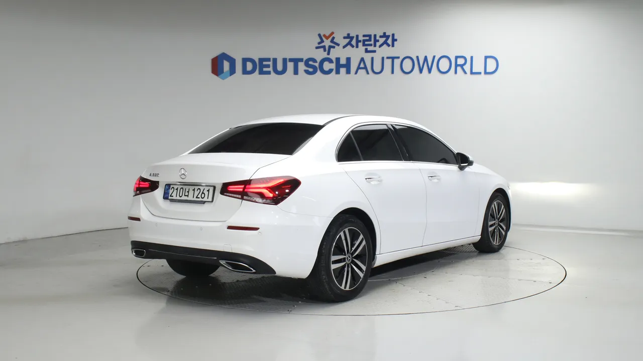 Mercedes-Benz CLA-klasse — miniaturë 2