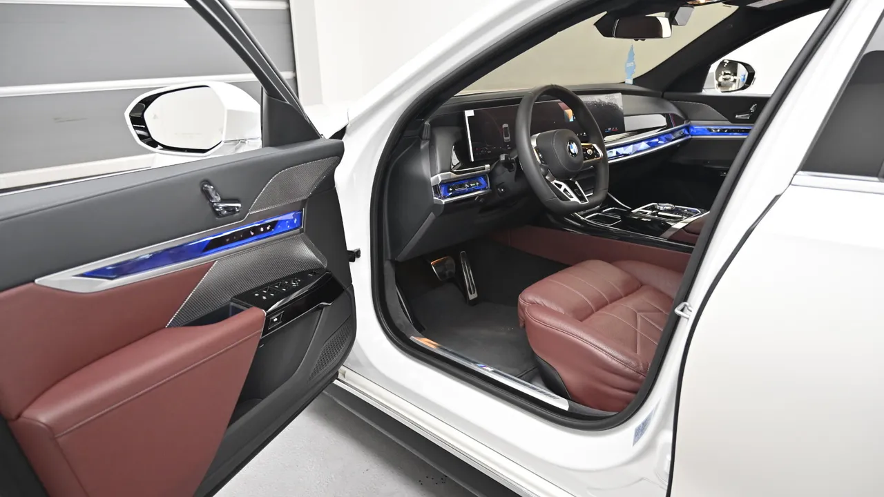 BMW 7er — miniaturë 11