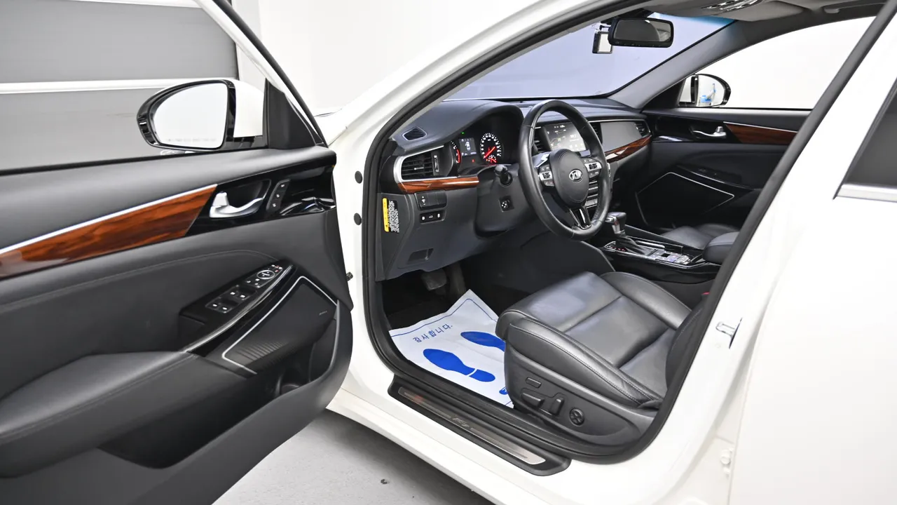 Kia K7 — miniaturë 11