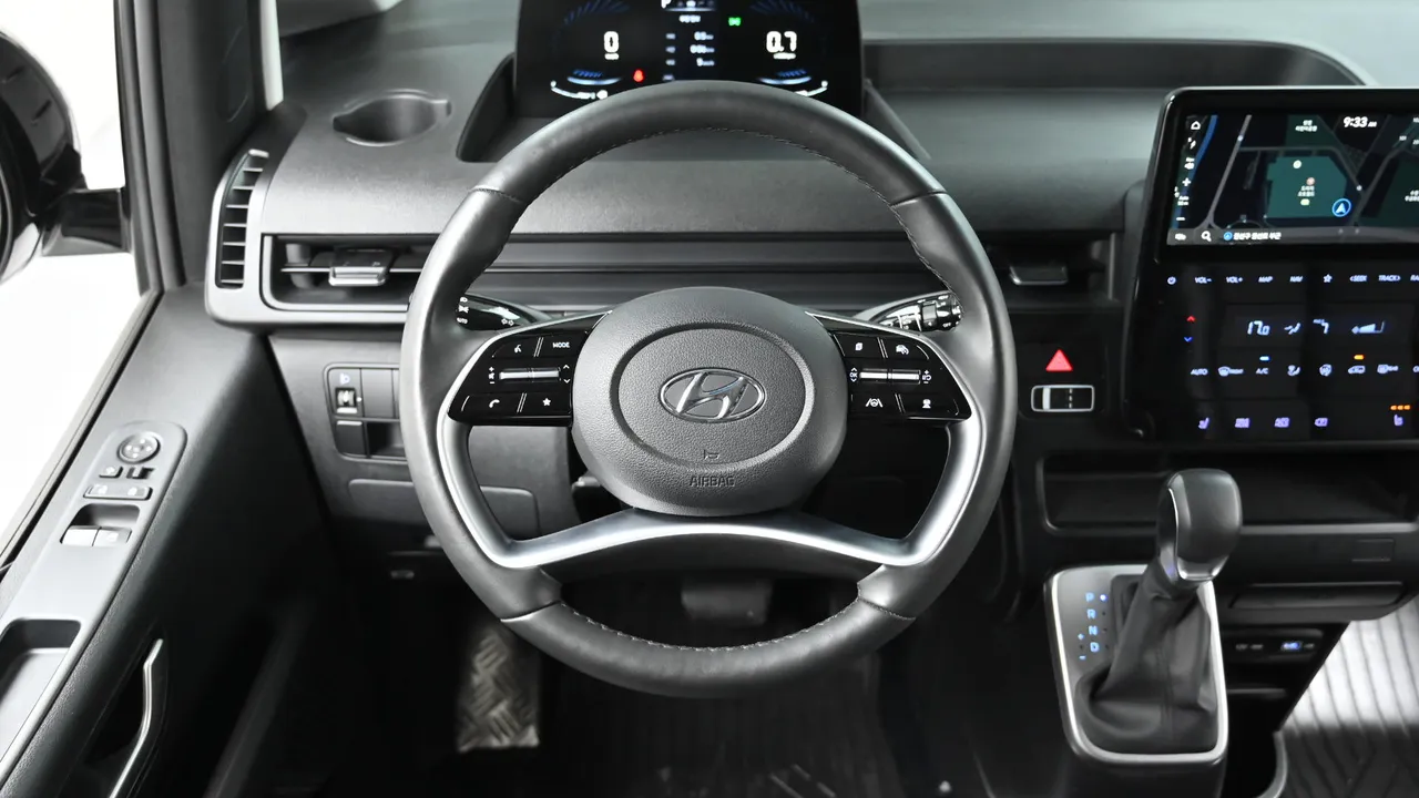 Hyundai Staria — miniaturë 13