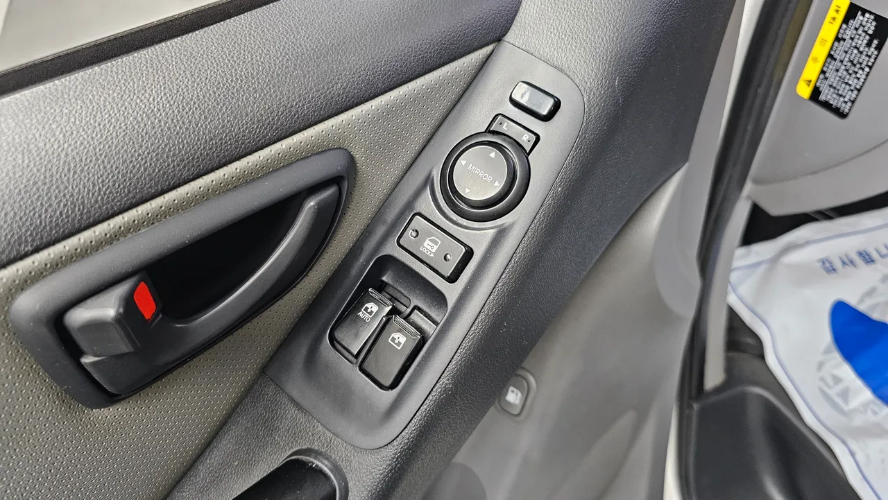 Hyundai Starex — miniaturë 18