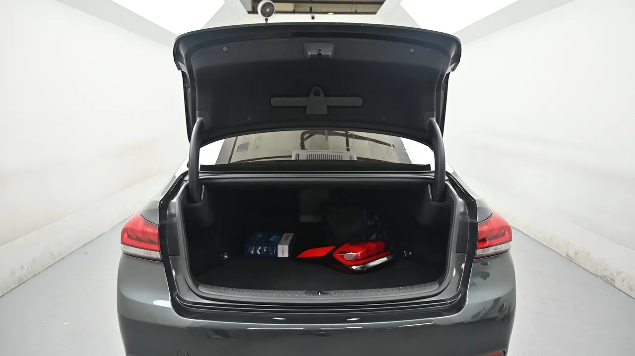 Genesis G80 — miniaturë 19