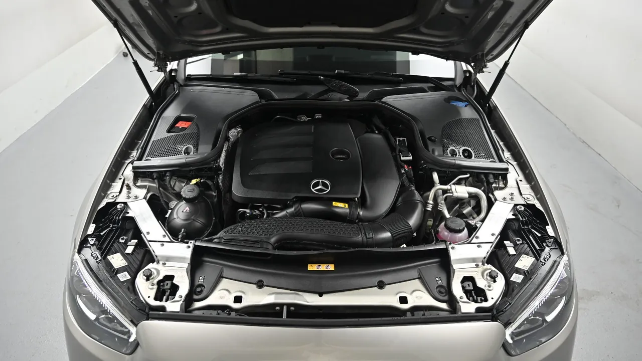 Mercedes-Benz E-klasse — miniaturë 6