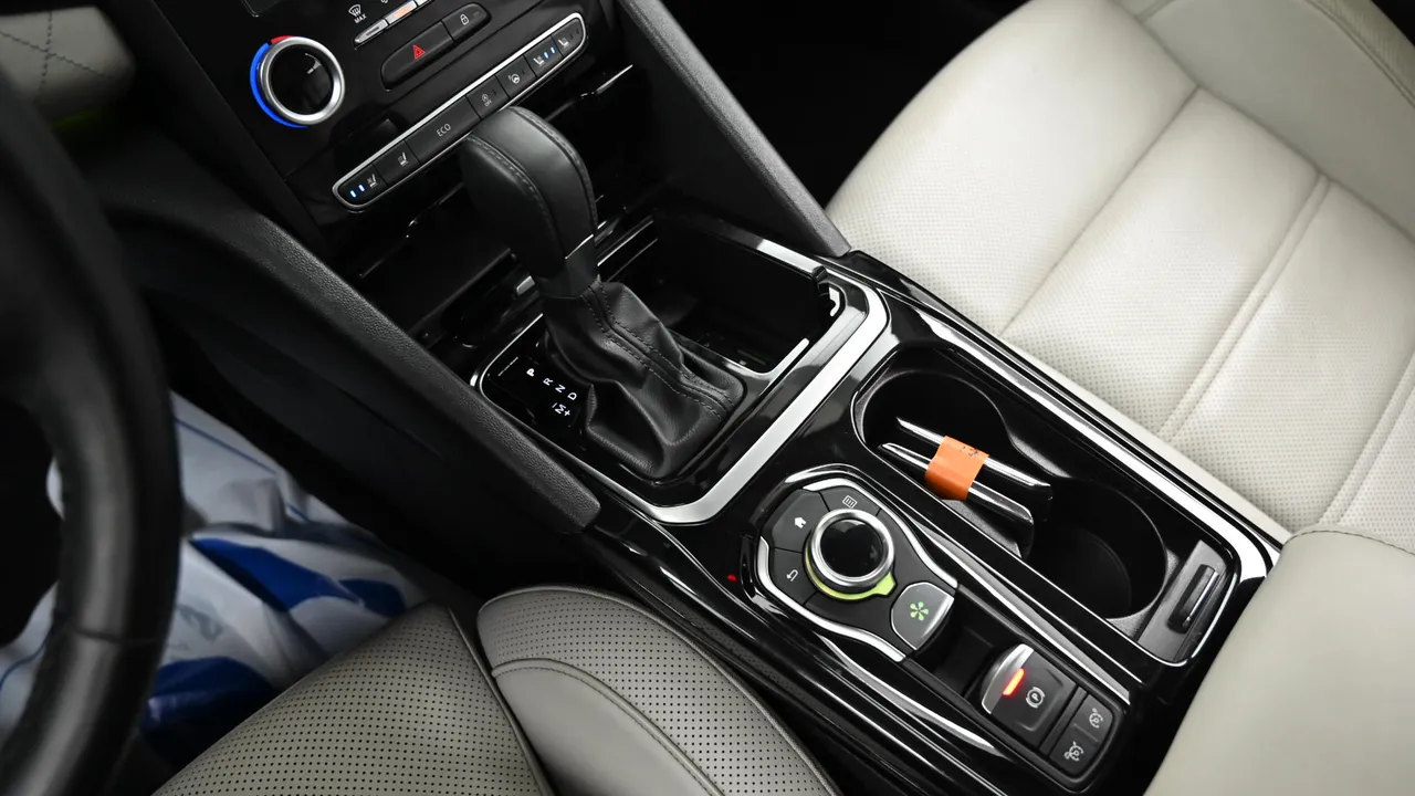 Renault Samsung SM6 — miniaturë 9