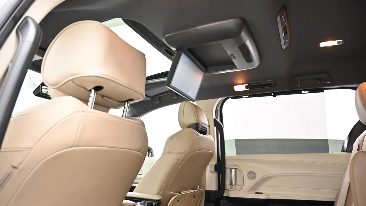 Toyota Sienna — miniaturë 18