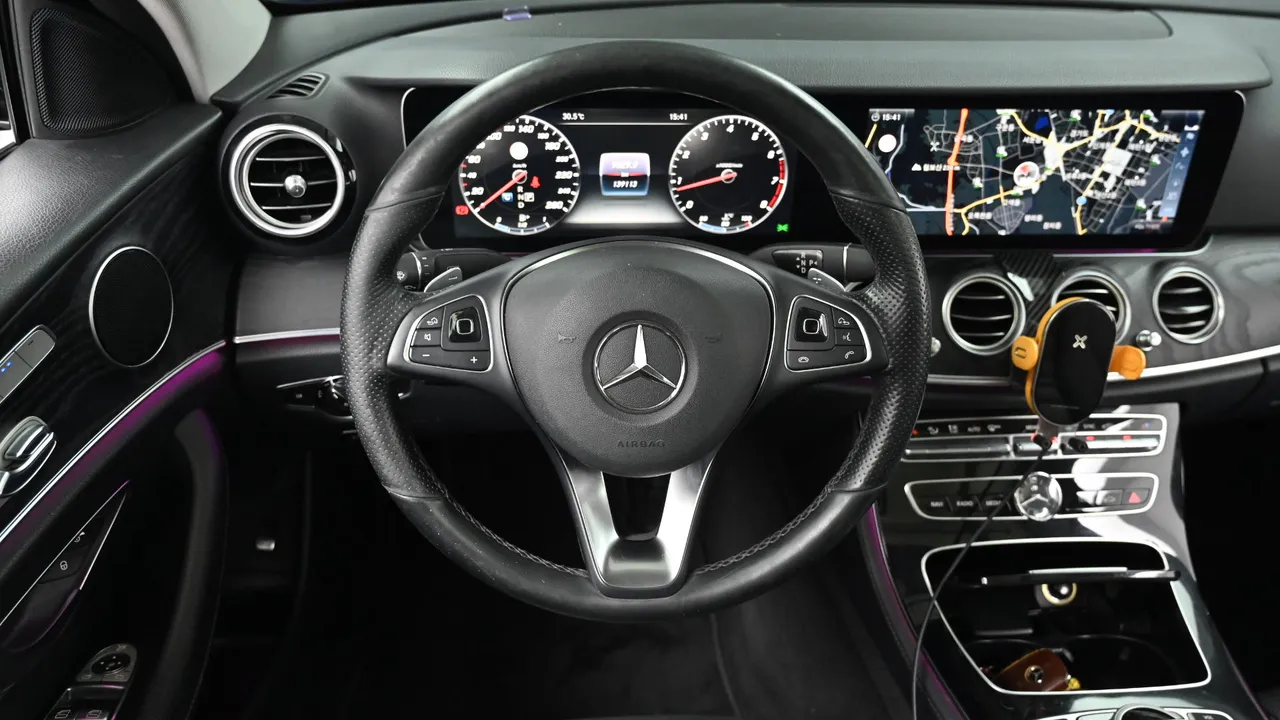 Mercedes-Benz E-klasse — miniaturë 13