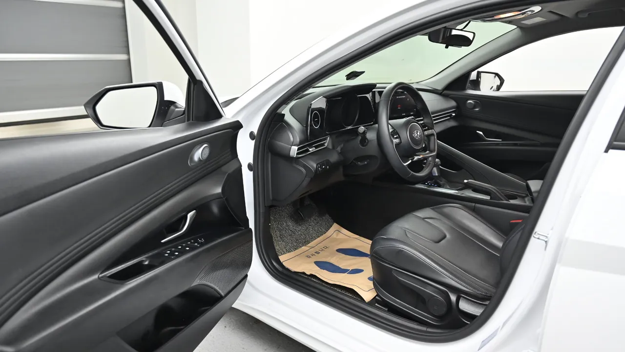 Hyundai Avante — miniaturë 11