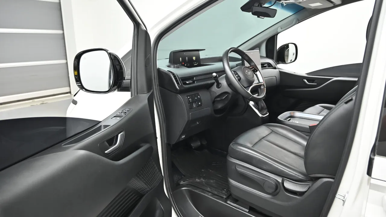 Hyundai Staria — miniaturë 11