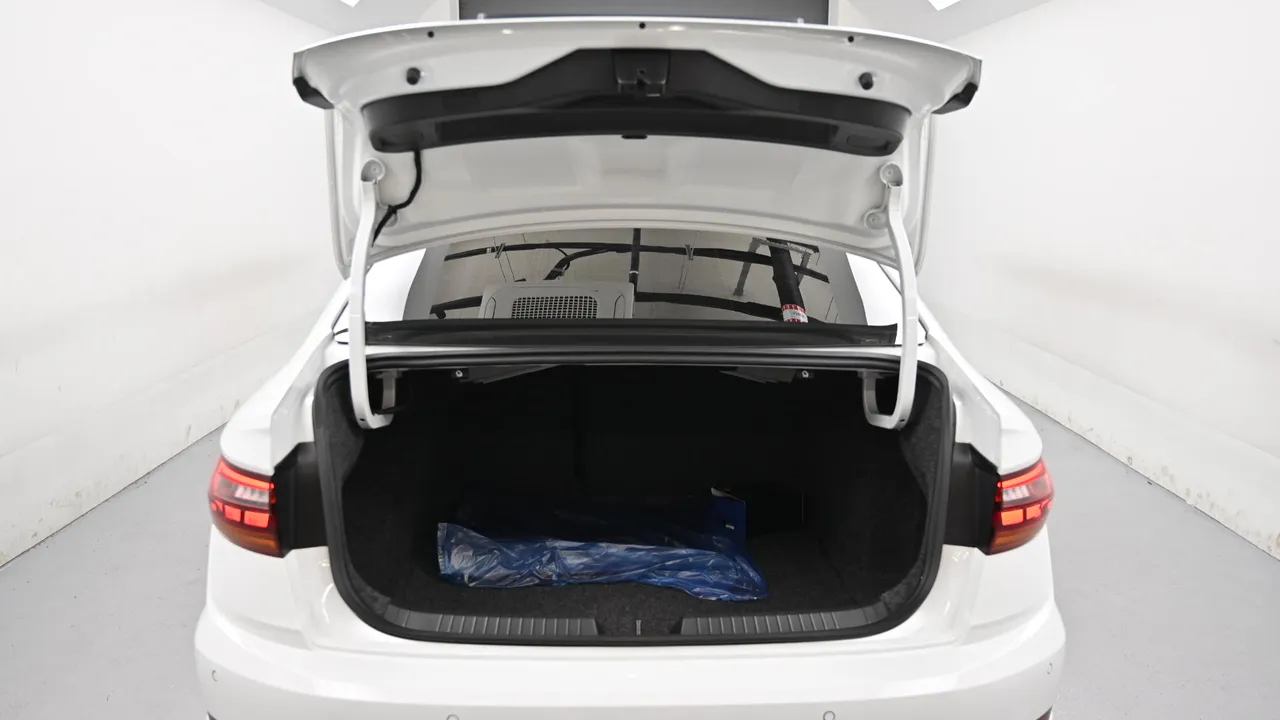 Volkswagen Jetta — miniaturë 19