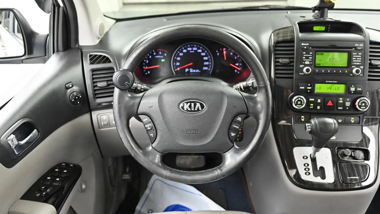 Kia Carnival — miniaturë 13