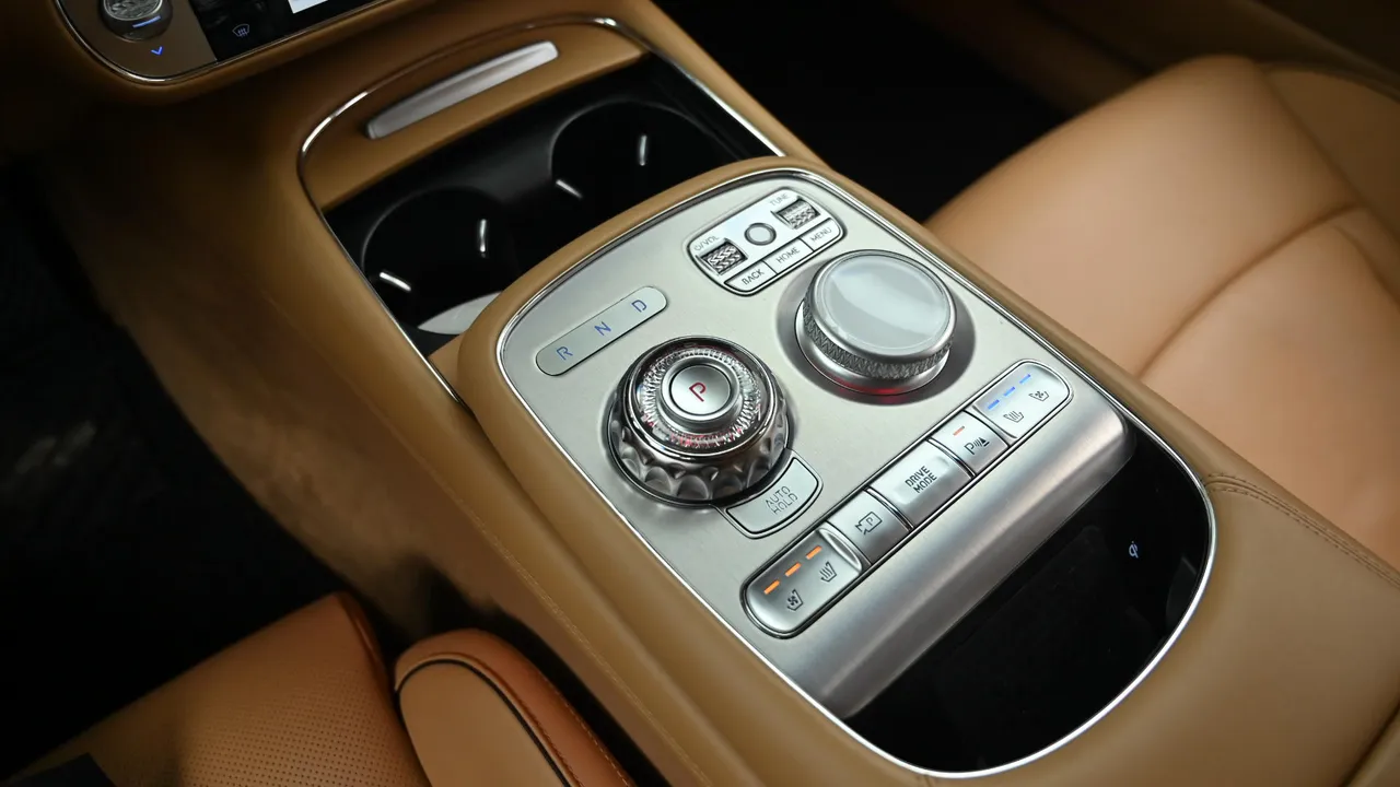 Genesis G90 — miniaturë 9