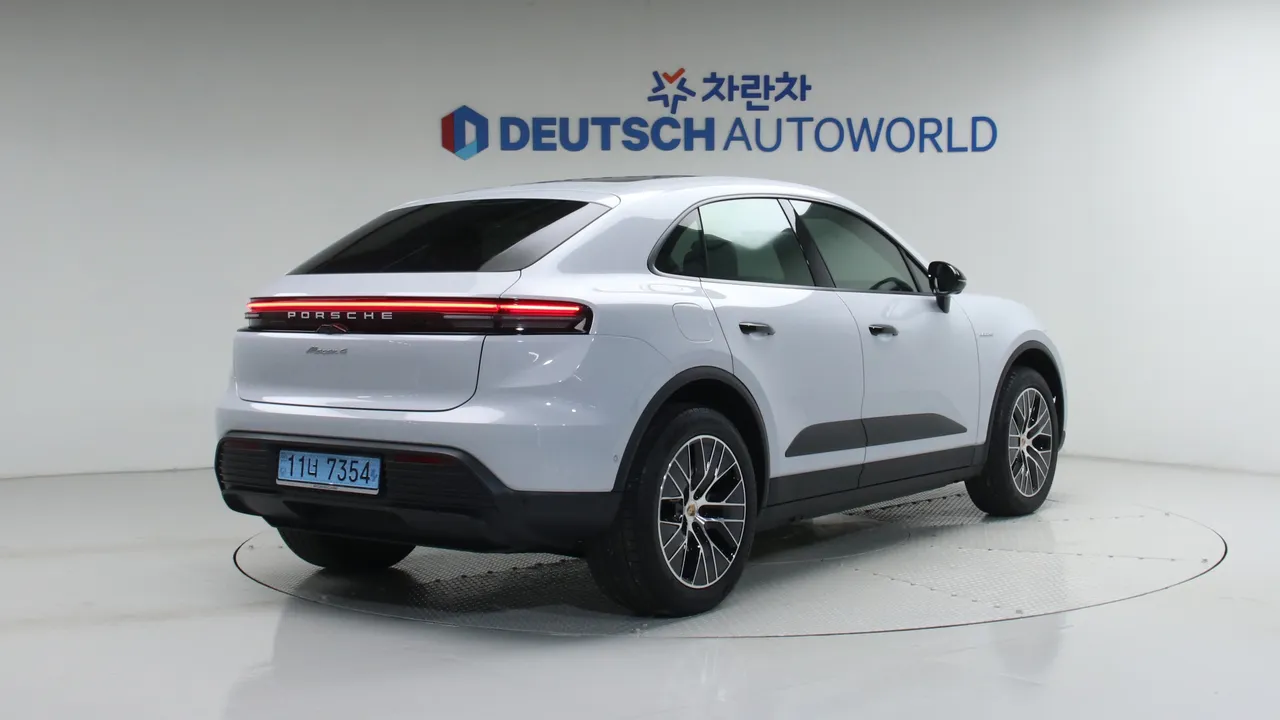 Porsche Macan — miniaturë 21