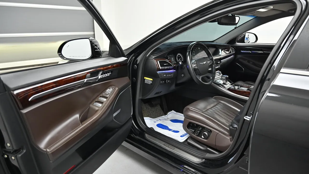 Genesis G90 — miniaturë 11